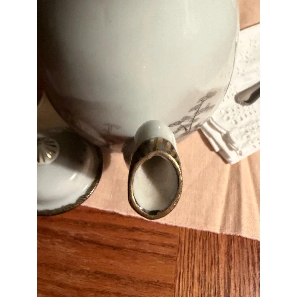 Antique Japanese Teapot, Meiji Era Porcelain, Hand Painted Mt Fuji,‎ Signed